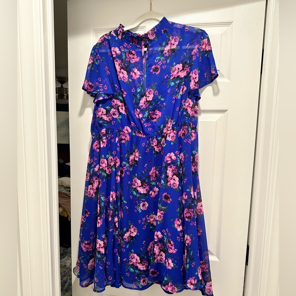 Torrid Blue Floral Dress — sz 2 (18/20) - Picture 3 of 6